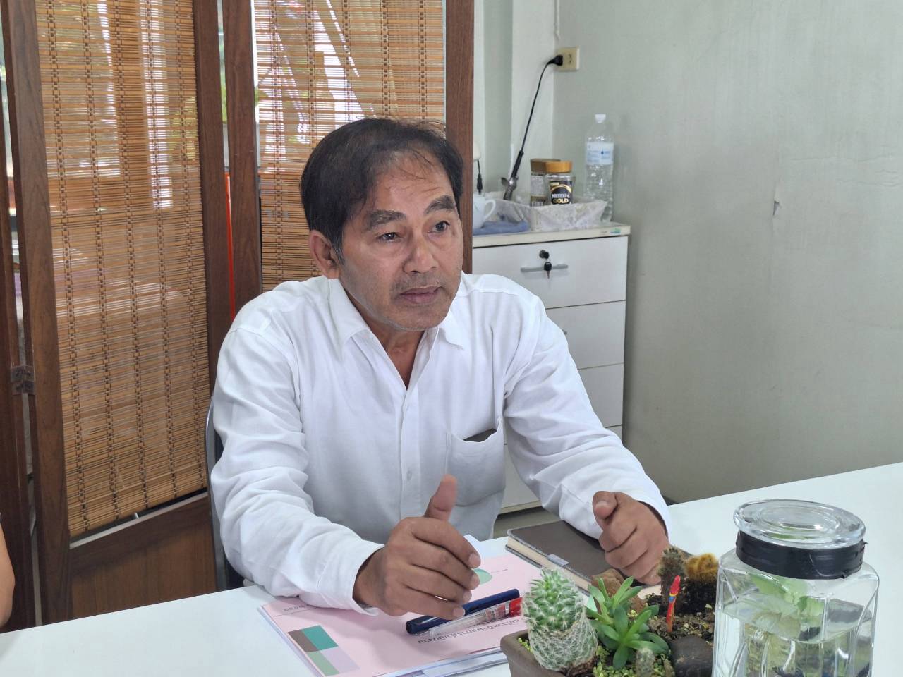 title - ผู้ตรวจราชการ ส.ป.ก. ลงพื้นที่จังหวัดสกลนคร ประชุมติดตามความก้าวหน้าผลการดำเนินงาน พร้อมตรวจเยี่ยมให้กำลังใจเกษตรกรในเขตปฏิรูปที่ดิน 